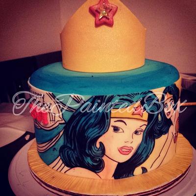 Wonder Woman - Cake by The Painted Box