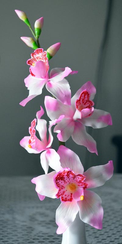 Sugar Orchids - Cake by Inoka (Sugar Rose Cakes)