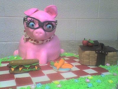 Pig at a picnic - Cake by Laurie