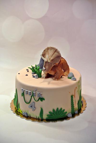 Triceratops II - Cake by Klara Liba