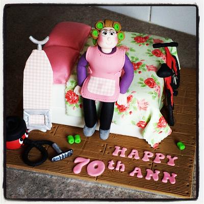 Anns' 70th birthday cake - Cake by lucylaugharne