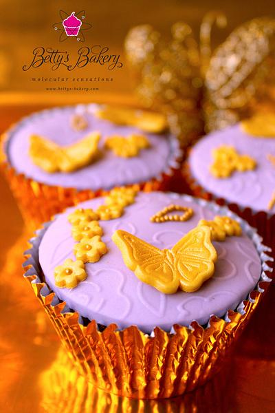 "Vintage Butterfly" - Cake by Betty's Bakery (molecular sensations)