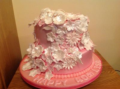 Floral cascade - Cake by Nanna Lyn Cakes