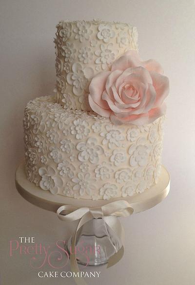 Blossom lace cake - Cake by The pretty sugar cake company