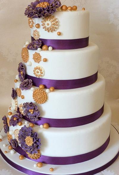 Cascading Ruffle brooch & pearl wedding cake - Cake by Sugar-pie