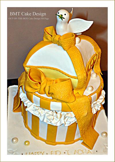 Golden Gift Cake  - Cake by Bobie MT