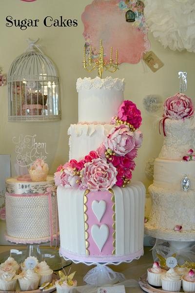 Chandelier & Summer Florals - Cake by Sugar Cakes 