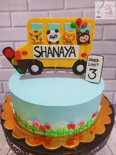 Wheels on the bus theme  - Cake by Nidhi Tandon