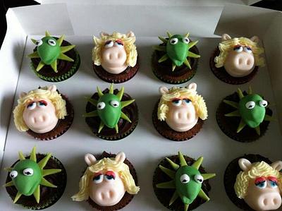 Kermit & Miss Piggy - Cake by Carrie