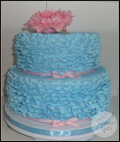 Blue ruffle cake with pink flower - Cake by Saphire 