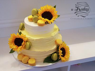 Wedding cake with sunflowers and macaroons - Cake by Katka