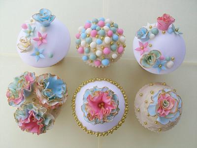 Vintage Cup Cakes - Cake by TraceyWheeler