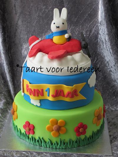 Miffy in the airplane - Cake by Taart voor Iedereen