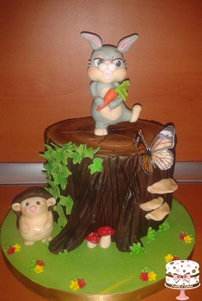 A walk in the forest - Cake by KamiSpasova