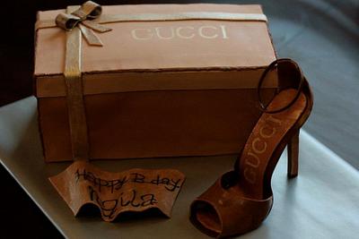 Gucci cake - Cake by Sweet Life of Cakes