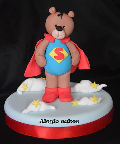 Super bear  - Cake by Alessandra Rainone