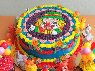 Clown Cake done w/ Rice Paper Transfer. - Cake by Leslie