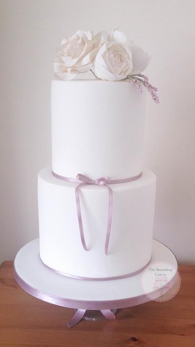 Simplicity - Cake by The Snowdrop Cakery