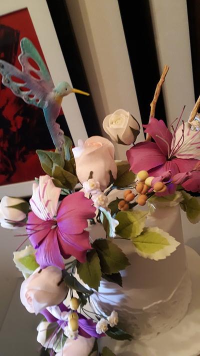 Hummingbird and flowers - Cake by Julissa 