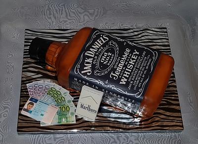 Jack Daniel's bottle cake - Cake by Tirki