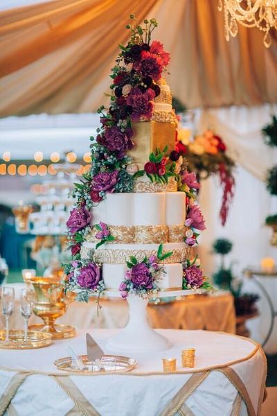Art Deco Sugar Flower Wedding Cake - Cake by Alex Narramore (The Mischief Maker)
