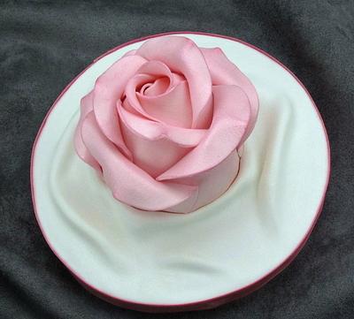 Rose Mini Cake - Cake by Sharon Zambito