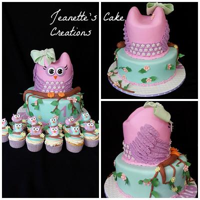 Owl cake and cupcakes - Cake by Jeanette's Cake Creations and Courses