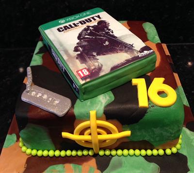 Call of Duty Xbox game - Cake by vanillasugar