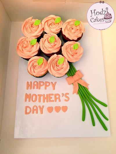 Mother flowers cupcakes bouqet - Cake by Hend Taha-HODZI CAKES