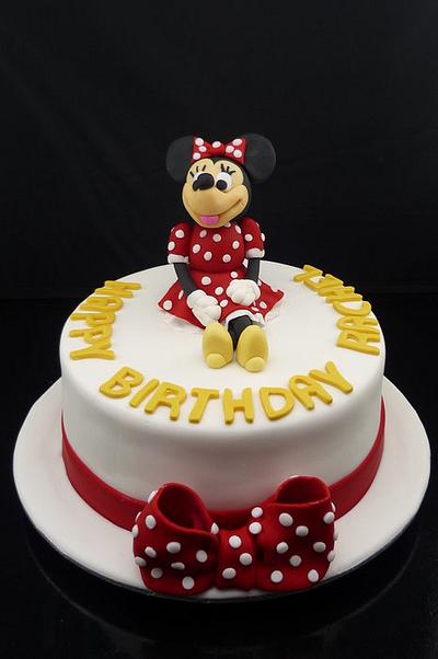 Minnie Mouse - Cake by LauraSprinkles