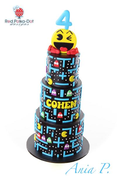 Pac-Man - Cake by RED POLKA DOT DESIGNS (was GMSSC)
