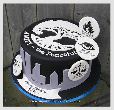 Divergent Cake - Faction before Blood! - Cake by Mel_SugarandSpiceCakes