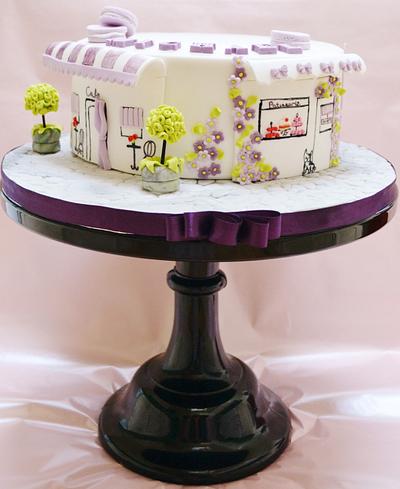 Oooh La La - Cake by Roo's Little Cake Parlour
