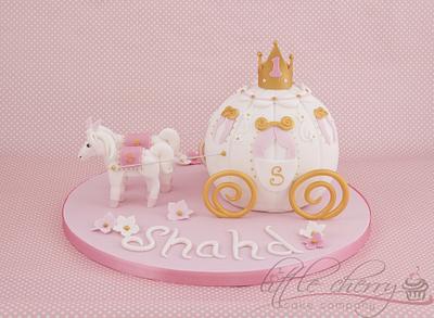 Princess Carriage  - Cake by Little Cherry