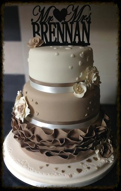 Three tier frilled wedding cake - Cake by Looby69