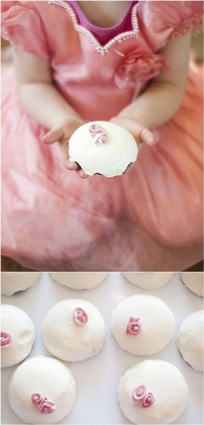 Fairy Cakes - Cake by Melissa Goulet