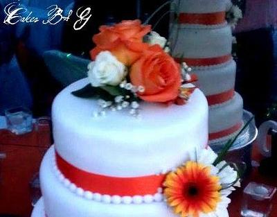 Wedding Cake - Cake by Laura Barajas 
