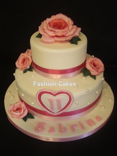 Pink roses - Cake by fashioncakesviviana