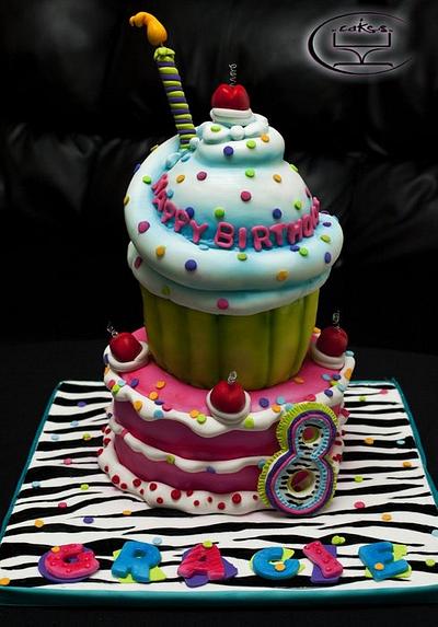 Gracie's 8th birthday cake - Cake by Komel Crowley