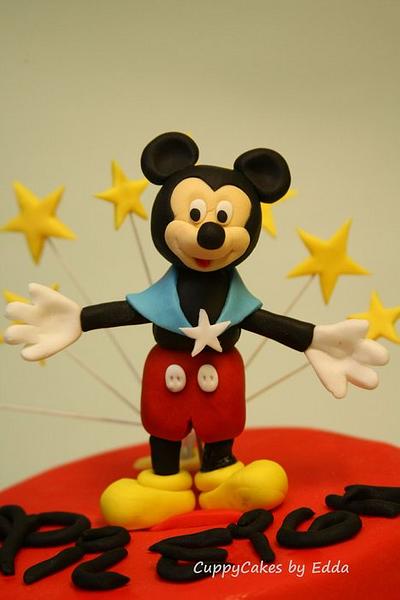 mickey mouse in mickey park inspired cake - Cake by edda