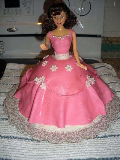 doll cake - Cake by Kimberly