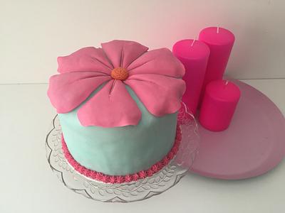 Pink flower cake - Cake by Misssbond
