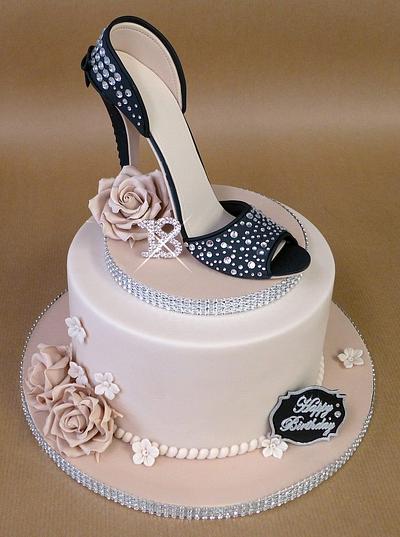 "Sparkly Sugar Shoe" - Cake by Lorraine Yarnold
