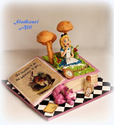 Alice in Wonderland Cake - Cake by Alll 