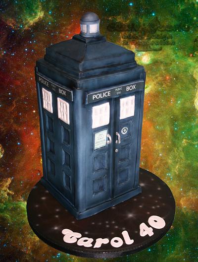 Dr Who Themed 40th - Tardis - Cake by Suzanne Readman - Cakin' Faerie