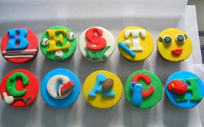 Athletics cupcake toppers - Cake by susana reyes