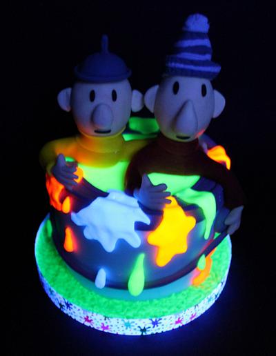 Blacklight cake - Cake by Slindt