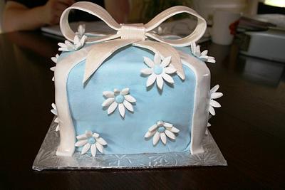 Tiffany box - Cake by manons195