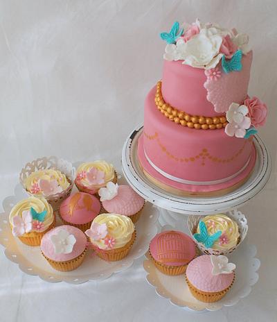 Floral Cake and Cupcakes - Cake by Cakes by Jantine