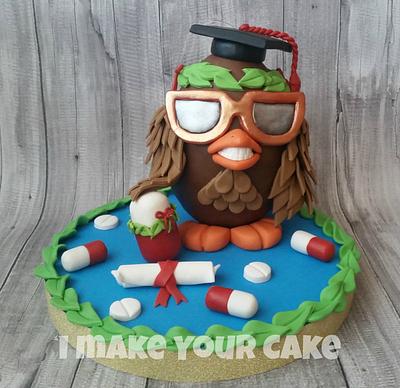  Dr. Claudia - Cake by Sonia Parente